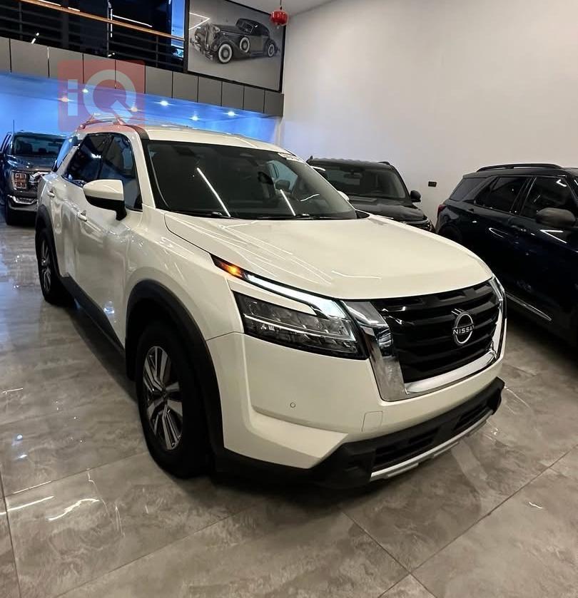 نیسان پاسفایندەر